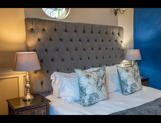 7 BEDROOM HOUSE FOR SALE IN SELBORNE